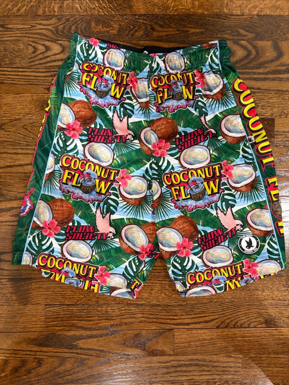 Flow Society Boys Shorts - Coconut Flow, size XL